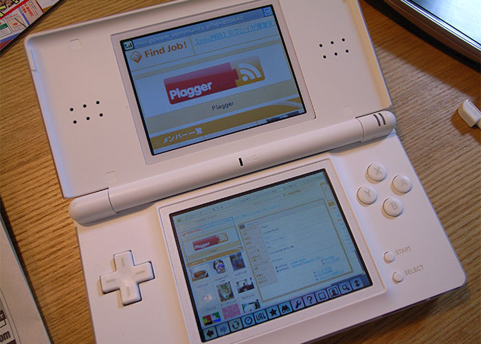 50 “Obsolete” Bits Of Technology People Refuse To Stop Using