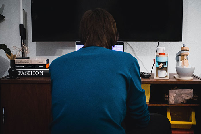 “I Am Baffled To This Day”: 50 Weird Things Guests Thought Were Acceptable To Do