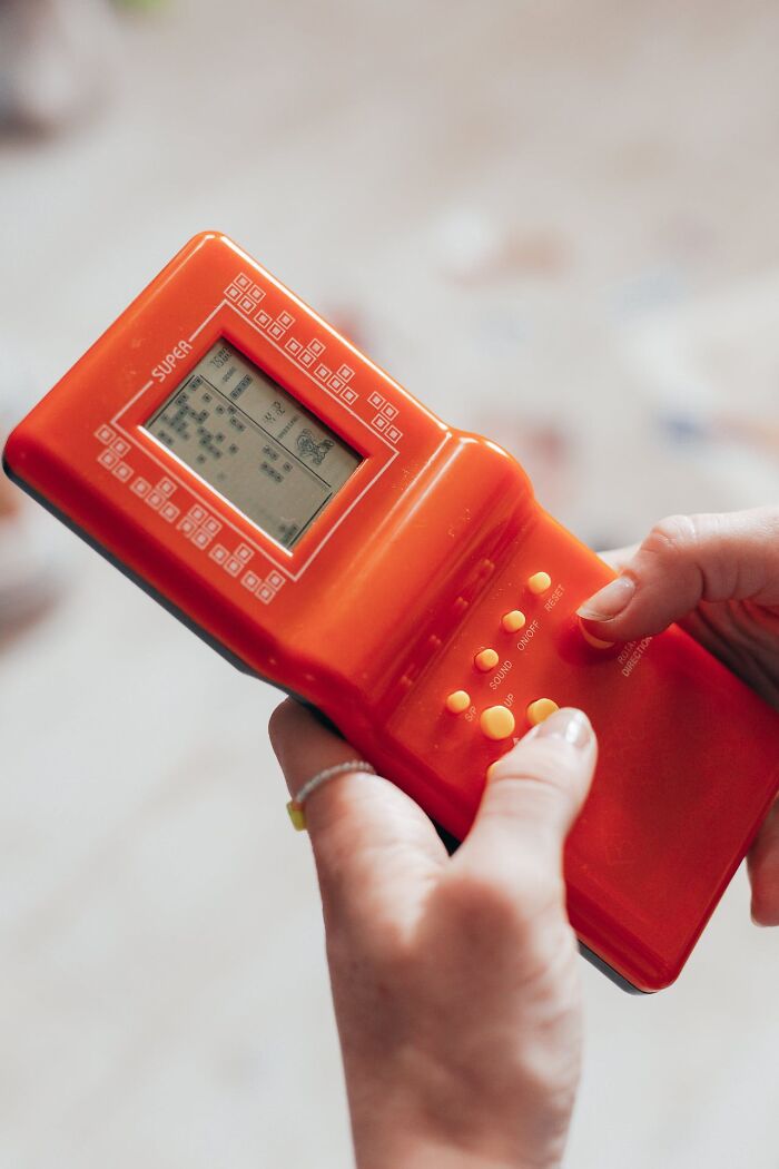 Person Asks “What Is A Random First Aid Or Survival Fact That You Know?”, 50 Folks Deliver