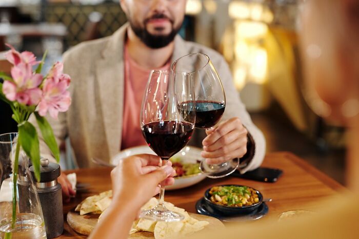 "Women, What's Your Worst Experience Dating A Frugal Person?" (30 Answers)