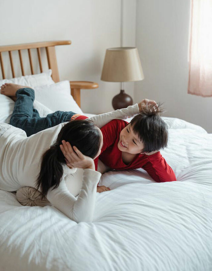 “Told My Son That I Was Allergic To Whining”: 40 Parents Reveal Their Best Parenting Hacks