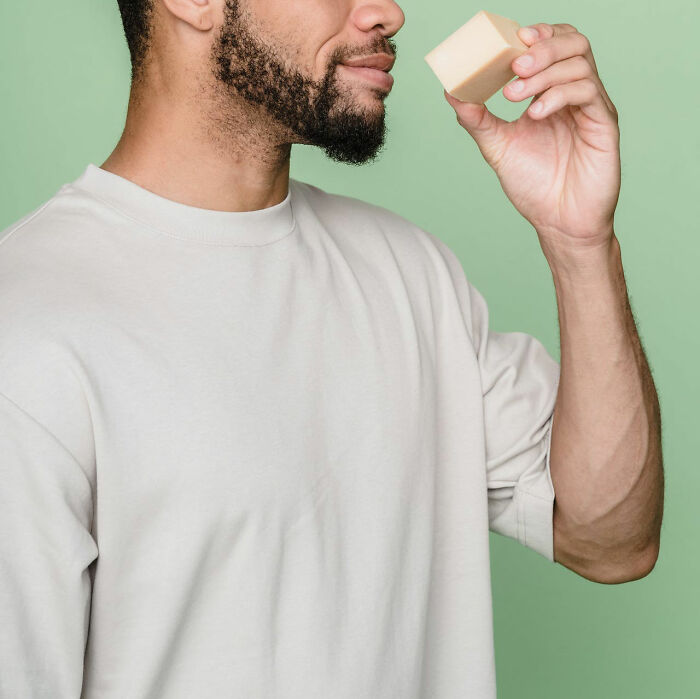 Person Asks “What Is A Random First Aid Or Survival Fact That You Know?”, 50 Folks Deliver