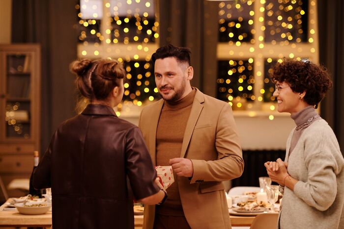 40 People Share The Absolute Worst Gifts They’ve Ever Received