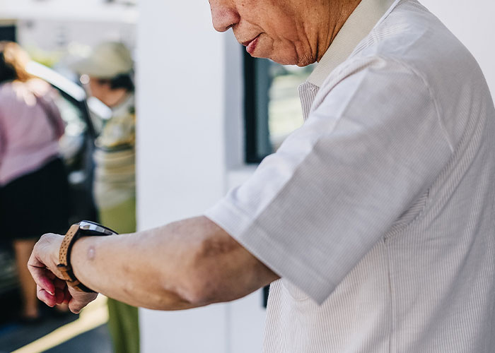 "Reuse Things": 30 Things Poor Countries Do So Much Better Than Rich Ones