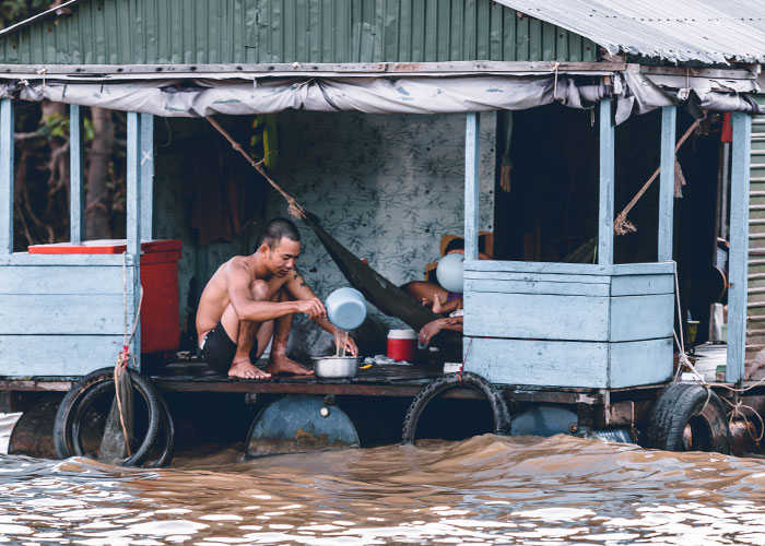 "Reuse Things": 30 Things Poor Countries Do So Much Better Than Rich Ones