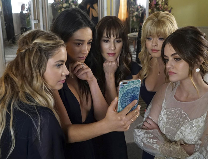 35 People Share A TV Show That Started Out Promising "But Turned Out To Be Garbage"