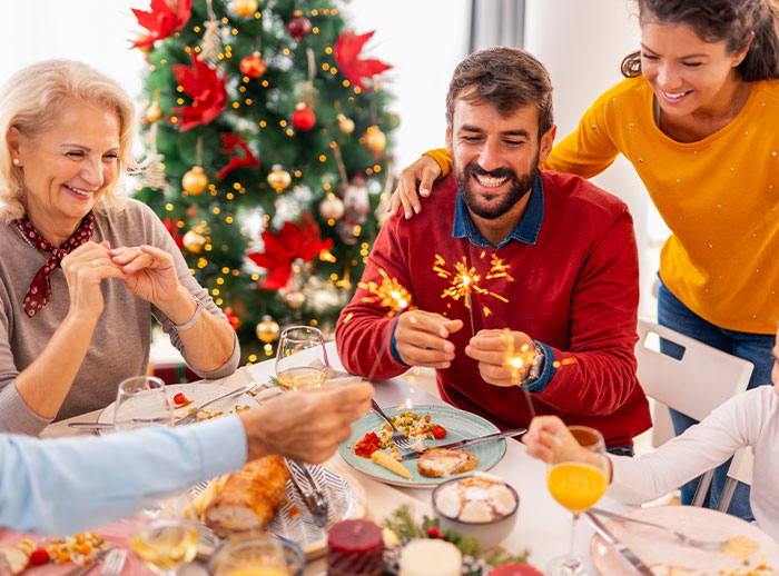 Heavily Pregnant Woman Wonders If She's A Jerk For Asking Her Fianc&eacute; To Spend Christmas With Her