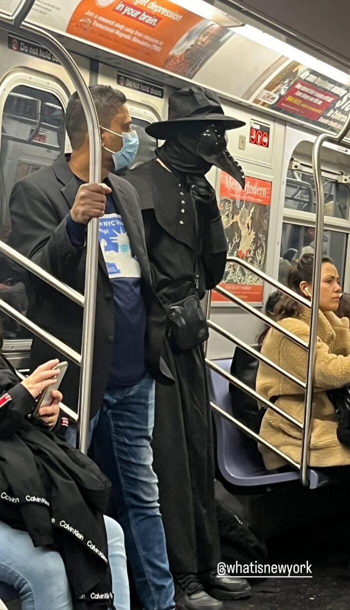 Subway-Creatures-Funny-Pics