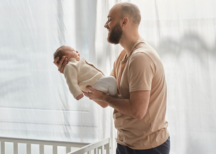 Man Sings A Lullaby To His Niece, Family Drama Ensues When His Sister Finds The Lyrics Horrifying