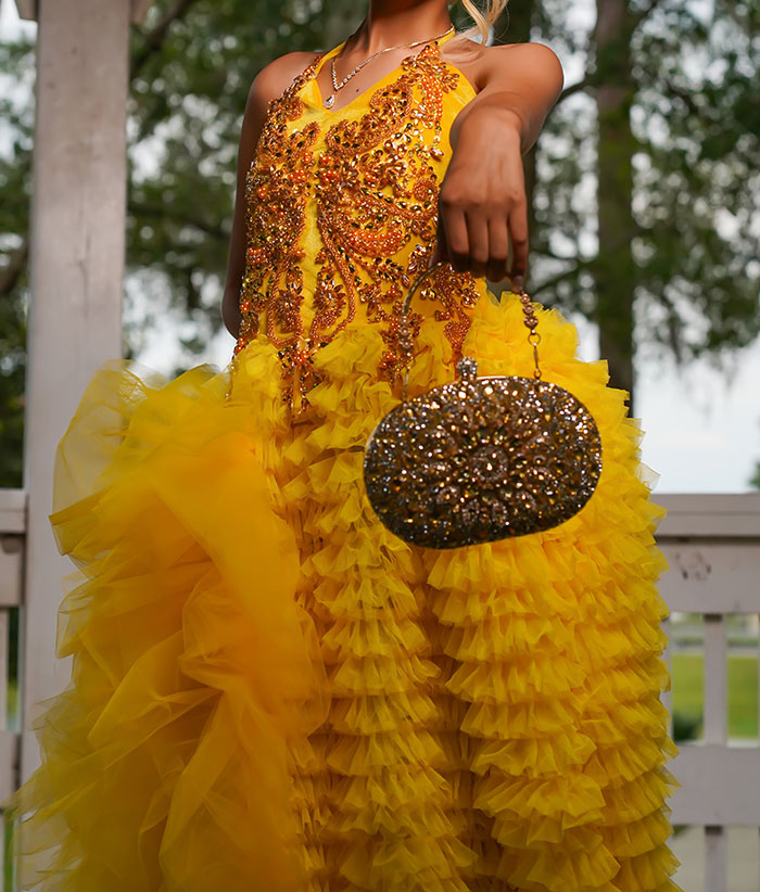 &ldquo;AITA For Wearing My Wedding Dress To Someone Else&rsquo;s Wedding?&rdquo;