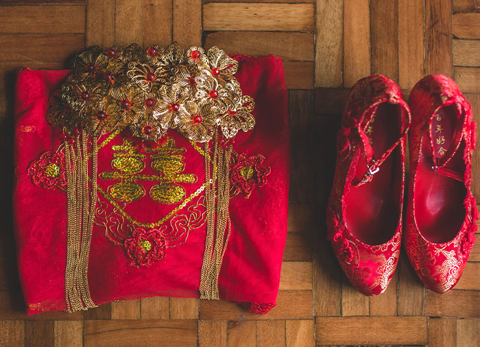 &ldquo;AITA For Wearing My Wedding Dress To Someone Else&rsquo;s Wedding?&rdquo;