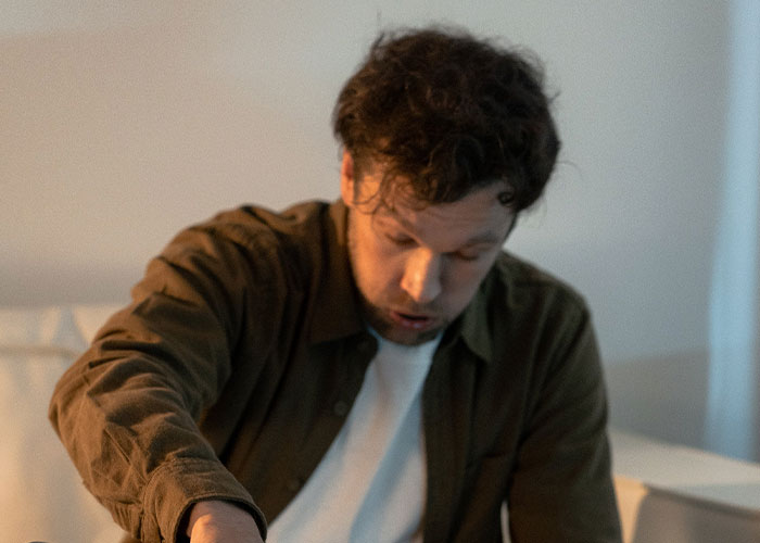 “Did That Really Just Happen?”: 35 Scandalous Workplace Christmas Parties That Are Hard To Forget