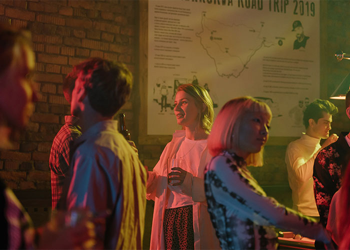 “Did That Really Just Happen?”: 35 Scandalous Workplace Christmas Parties That Are Hard To Forget