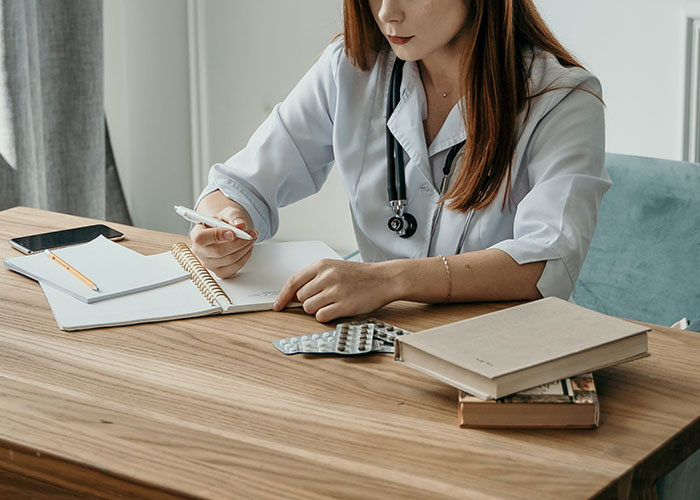 40 Uplifting Stories Of Girls Supporting Girls Unexpectedly