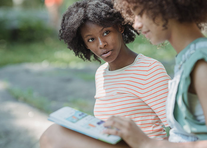 40 Uplifting Stories Of Girls Supporting Girls Unexpectedly