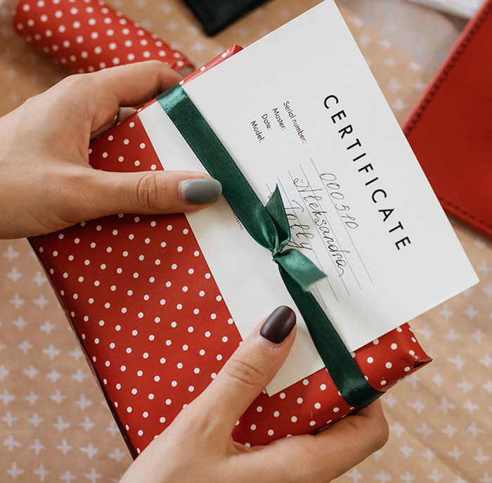 35 People Share Their Holiday 'Bonuses' That Are So Bad, They're Insulting