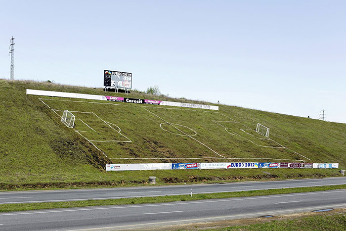 50 Of The Most Bizarre Pics That Got Posted On This No Context Instagram Page