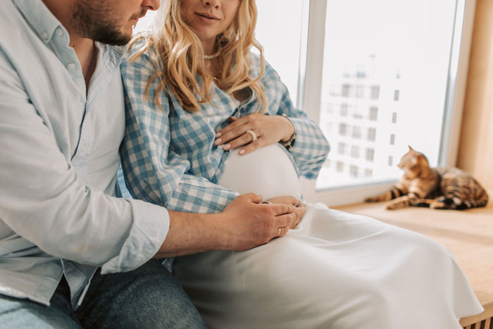 Man Gets Mad When Wife Says Only She&rsquo;s Behind The Choices On Their Baby&rsquo;s Birth, As It&rsquo;s Her Body