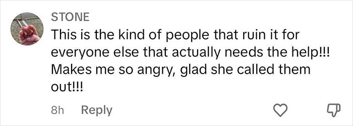 Walmart Shopper Caught In Self-Checkout Scam As Furious Employee Calls Security