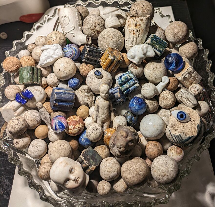 Everything In This Bowl Was Found Mudlarking On A Permission I Have And I Love It. What Can You See? I Mudlark On Private Land Which I Have Permission To Do, Please Get Permission From The Landowner Before Stepping Onto Private Land