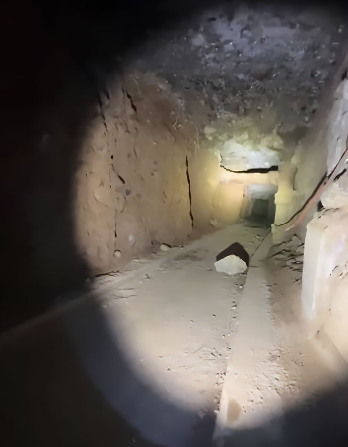 Riot Unfolds As Police Obstruct Orthodox Men&rsquo;s Secret Underground Tunnel In Brooklyn Synagogue