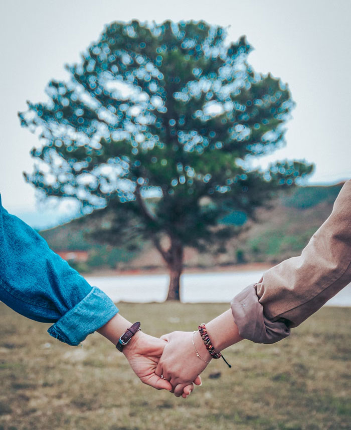 30 Adults Share What They Regret Not Doing While They Were Young