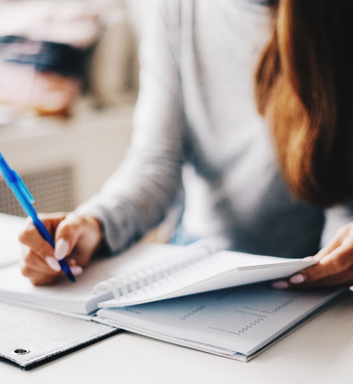 “What Is Your Most Frequent Form Of Internalized Misogyny?”: 30 Women Reply