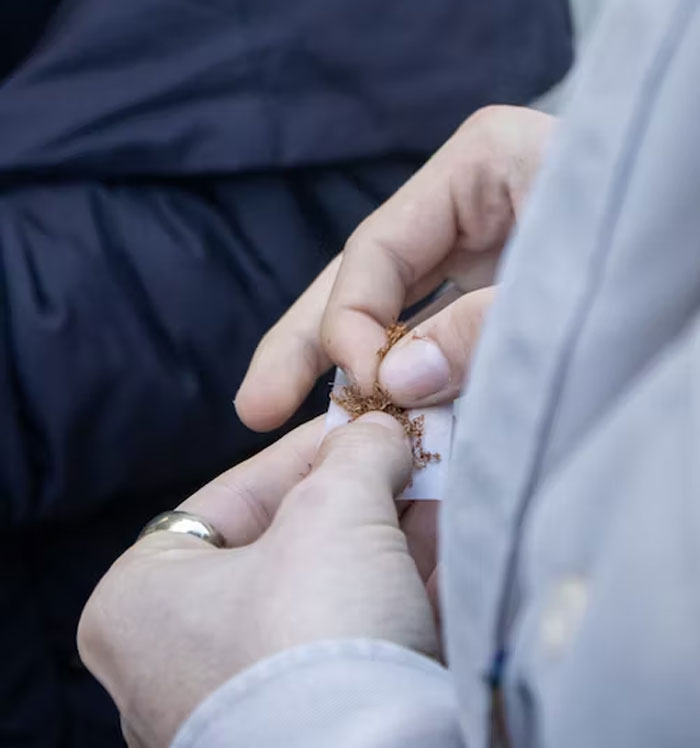 30 Adults Share What They Regret Not Doing While They Were Young