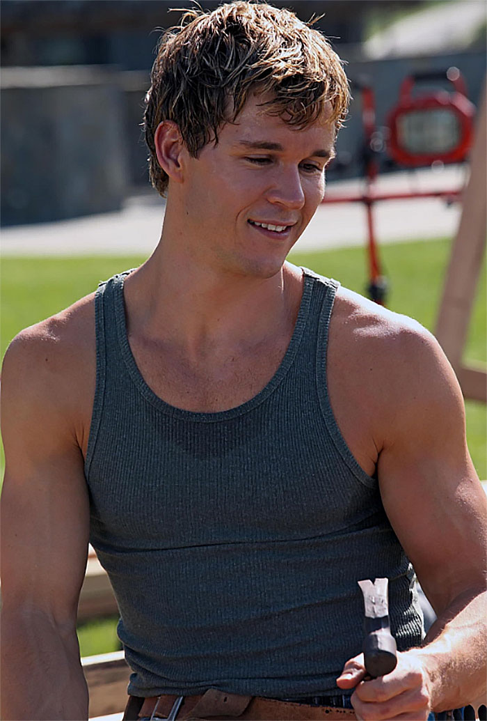 50 Non-American Actors Who Mastered The Accent So Well, People Had No Doubts They're American