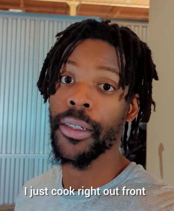 Guy Shares That He Lives In A Storage Unit, Because It's Much Cheaper Than An Apartment