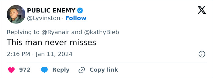 Once Again, RyanAir Pokes Fun At Furious Passengers With Hilarious Tweet Once Again, RyanAir Pokes Fun At Furious Passengers With Hilarious Tweet