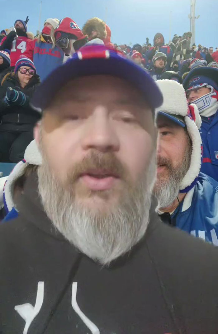 Men Keep Whining About Taylor Swift At NFL Games, This Dad Came Online To Tell Us Why They Shouldn’t Men Keep Whining About Taylor Swift At NFL Games, This Dad Came Online To Tell Us Why They Shouldn’t