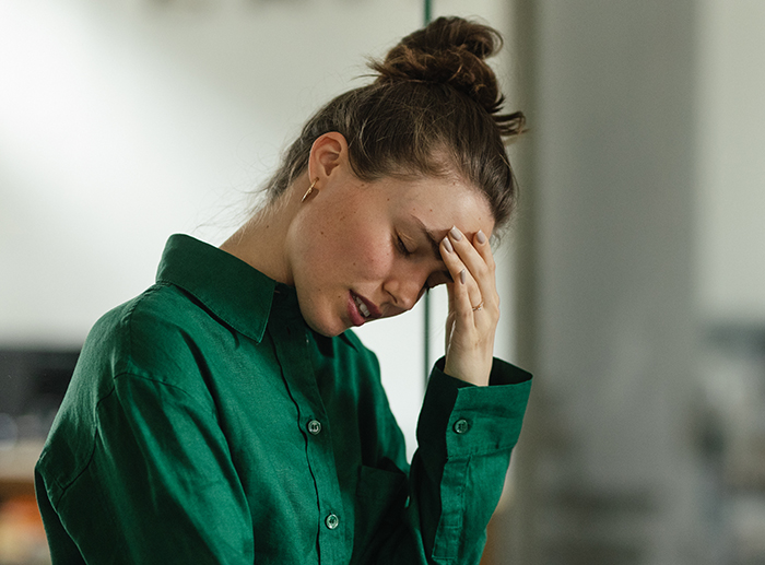 Mom Wants To Take Control Over Daughter&rsquo;s Earnings, Turns Violent When She Refuses