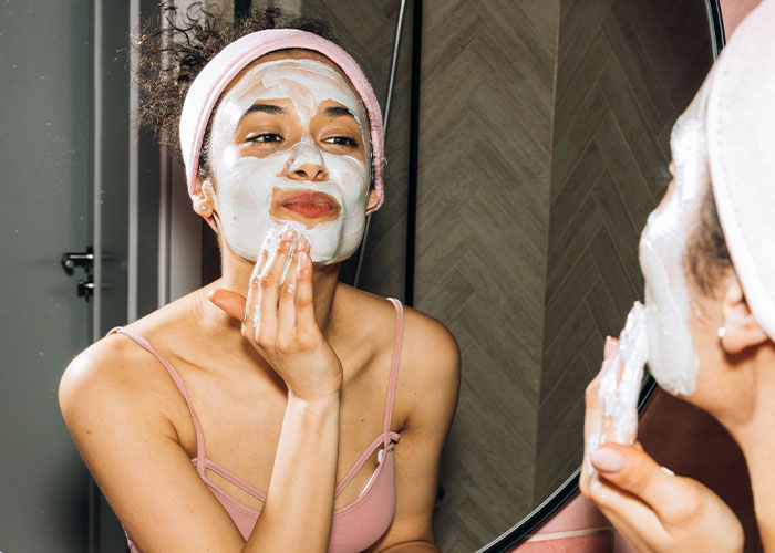 &ldquo;Exaggerated&rdquo; Cosmetic Trends May Have Caused Gen-Zs To Look Older Than Millennials