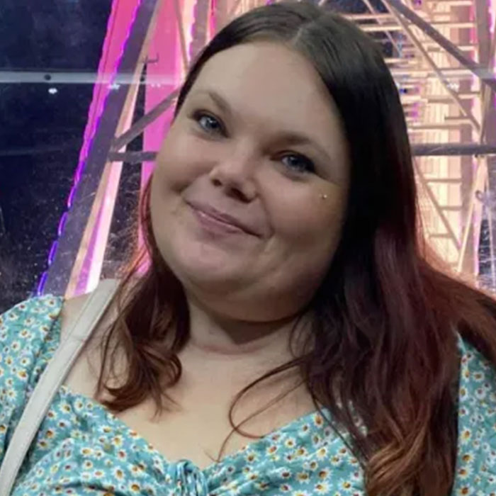 Mom Tries To Cancel Cafe That Kicked Out Crying Toddler, Faces Backlash Instead