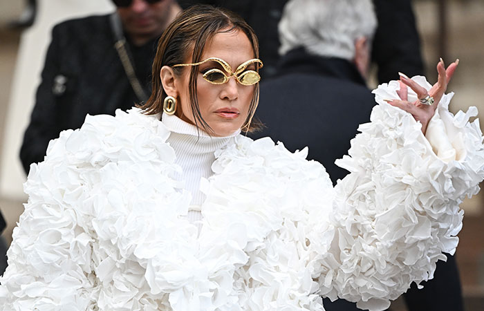 &ldquo;What A Waste Of Money": Jennifer Lopez&rsquo;s Striking Look At Paris Fashion Week Has People Talking