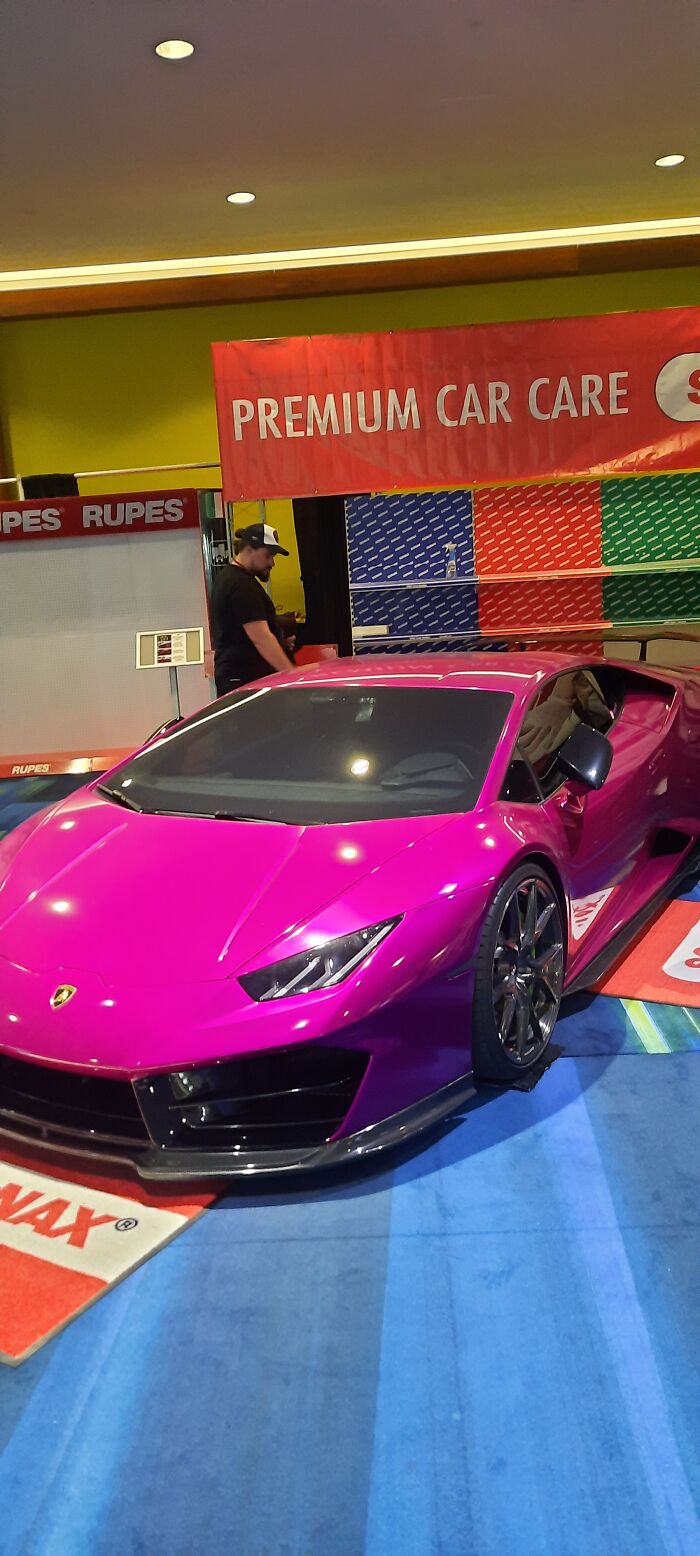 Is There A More Eye Popping Colour To Do A Lamborghini Huracan?