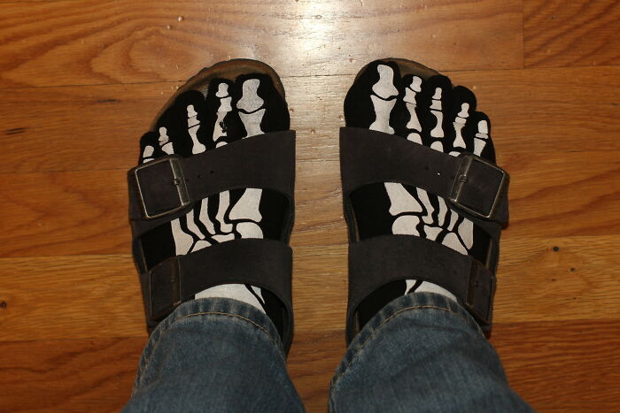 30 Hilarious Yet Petty Reasons People Won’t Date Someone, As Shared By Folks Online