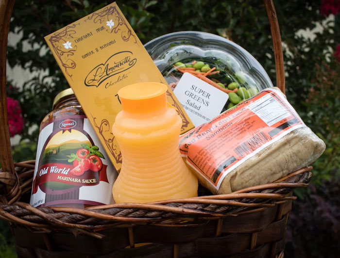 40 Of The Most Disappointing And Outright Cruel Gifts People Received At Work