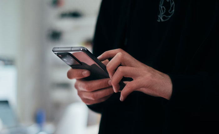 &ldquo;It&rsquo;s My Hard-Earned Money&rdquo;: Family Expects Woman To Pay For Cousin&rsquo;s Wedding, She Refuses