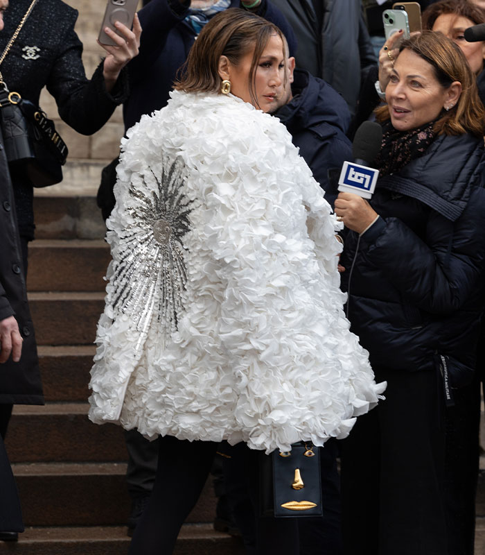 &ldquo;What A Waste Of Money": Jennifer Lopez&rsquo;s Striking Look At Paris Fashion Week Has People Talking