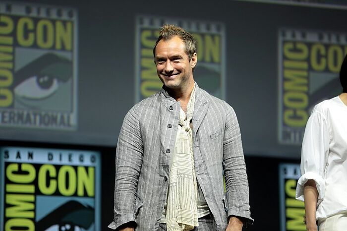 30 Rumors About Celebrities That People Were Aware Of Before The News Came Out