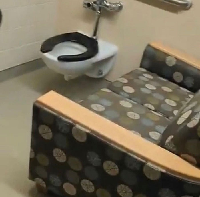 No-Context-Cursed-Images