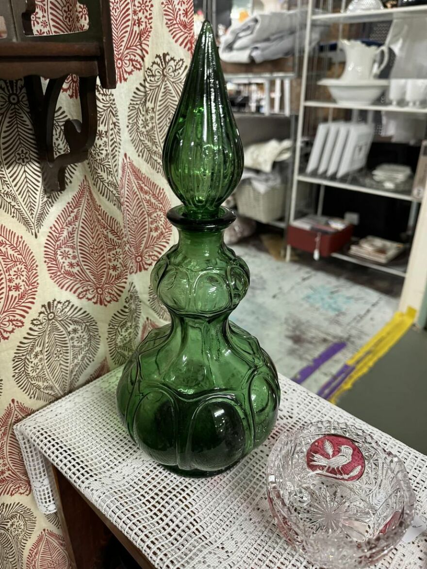 I’ve Never Seen Anything Like This Before And Can’t Stop Thinking About It! I Figured This Group Would Understand. It Stayed At Changing Thymes Of West Michigan, But I May Just Have To Go Back And By Myself A Christmas Present!