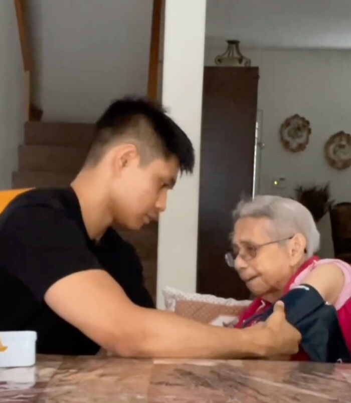 Young Man Shares Heartwarming Snippets From His Daily Life As 96 Y.O. Grandma's Full-Time Caretaker