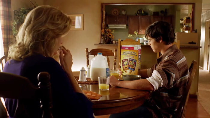 People In This Online Group Point Out 38 Of The Most Irritating Clichés From Movies And TV Shows