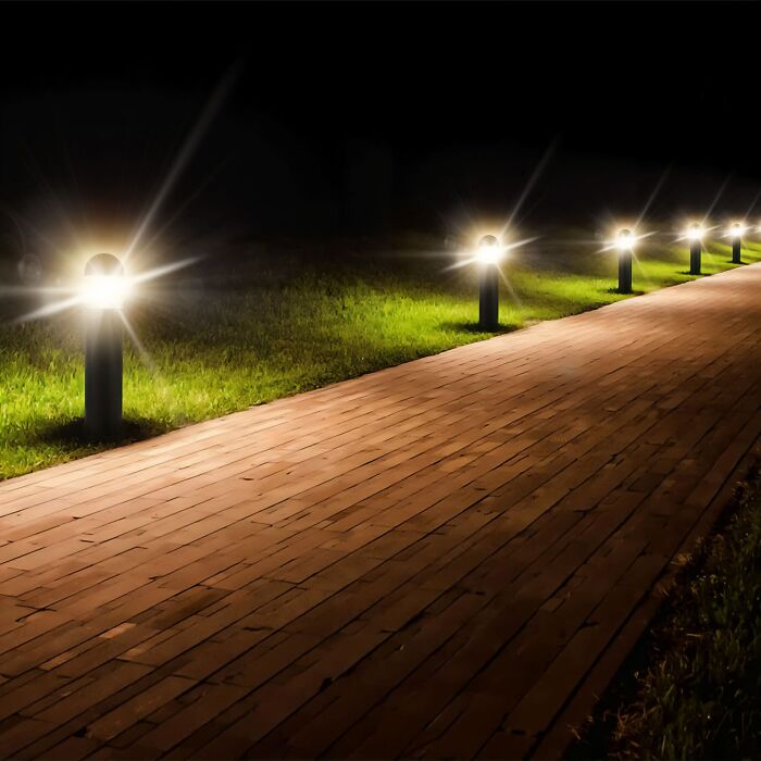 Pathway lanterns