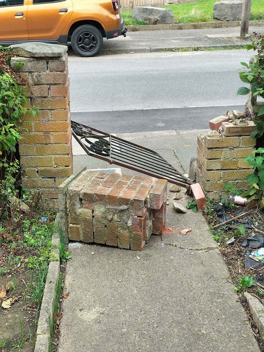 My 6 Year Old Swung On The Gate Once