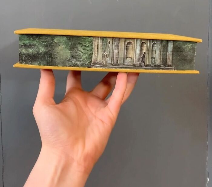 This Talented Artist Makes Beautiful Paintings On The Edges Of Books