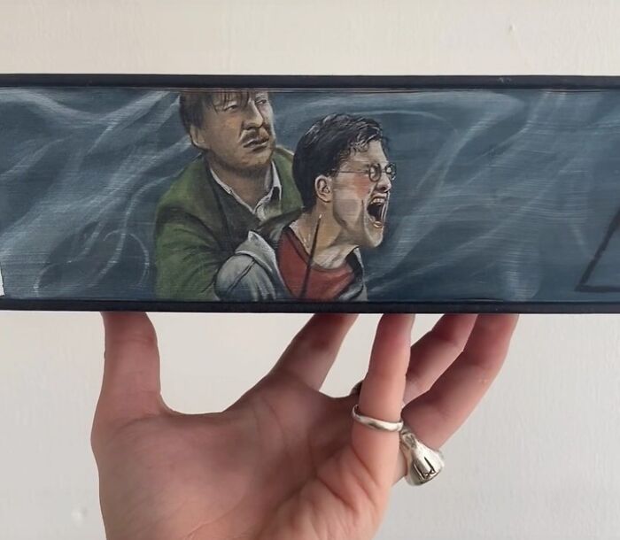 This Talented Artist Makes Beautiful Paintings On The Edges Of Books